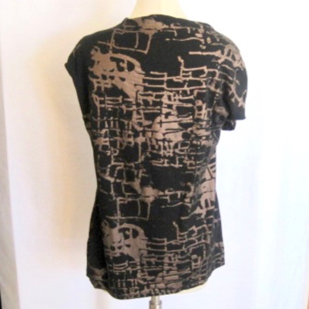 Sarah Pacini Metallic Printed Top - Picture 5 of 9
